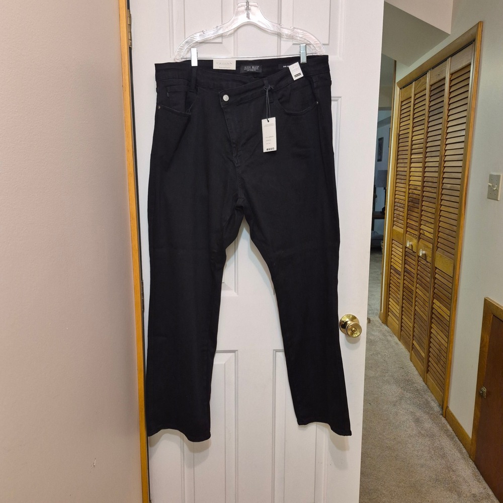 Judy Blue Black Crossover High Waist Dad Jeans Modern Trendy Edgy Size 22W NEW